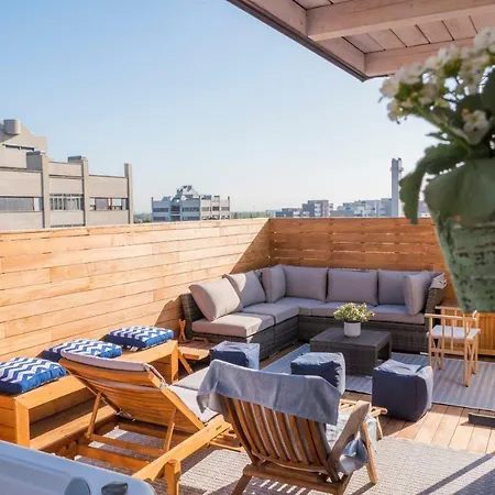 The Italian Job - Jacuzzi Penthouse Bologna