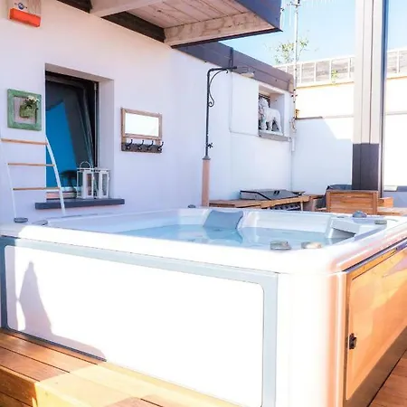 شقة The Italian Job - Jacuzzi Penthouse *