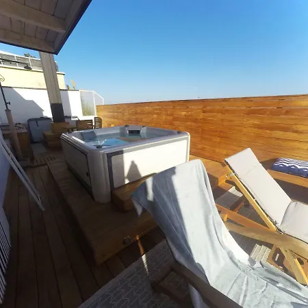 The Italian Job - Jacuzzi Penthouse شقة *
